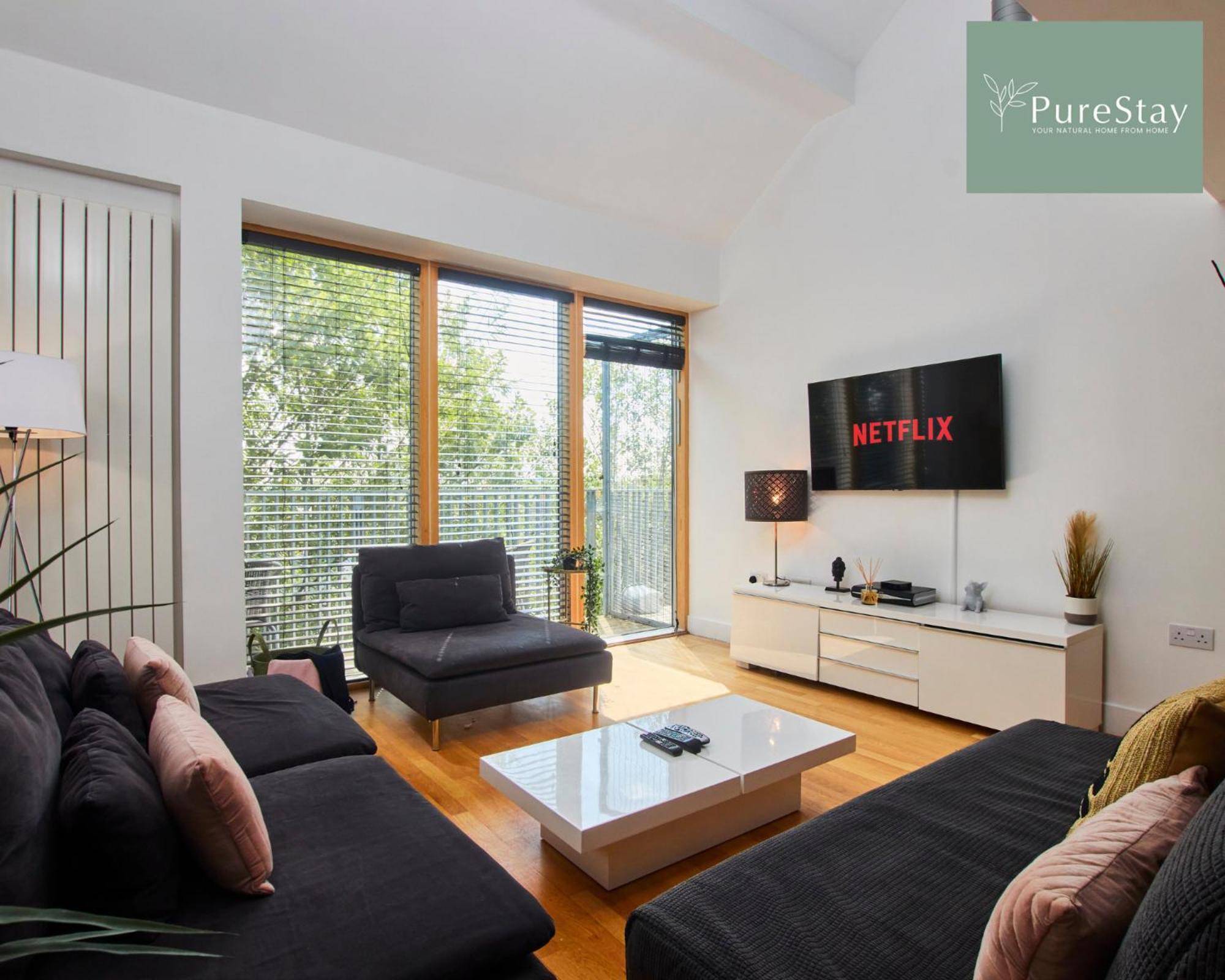 Beautiful Four Bed House By Purestay Short Lets & Serviced Accommodation Coventry With Parking Экстерьер фото