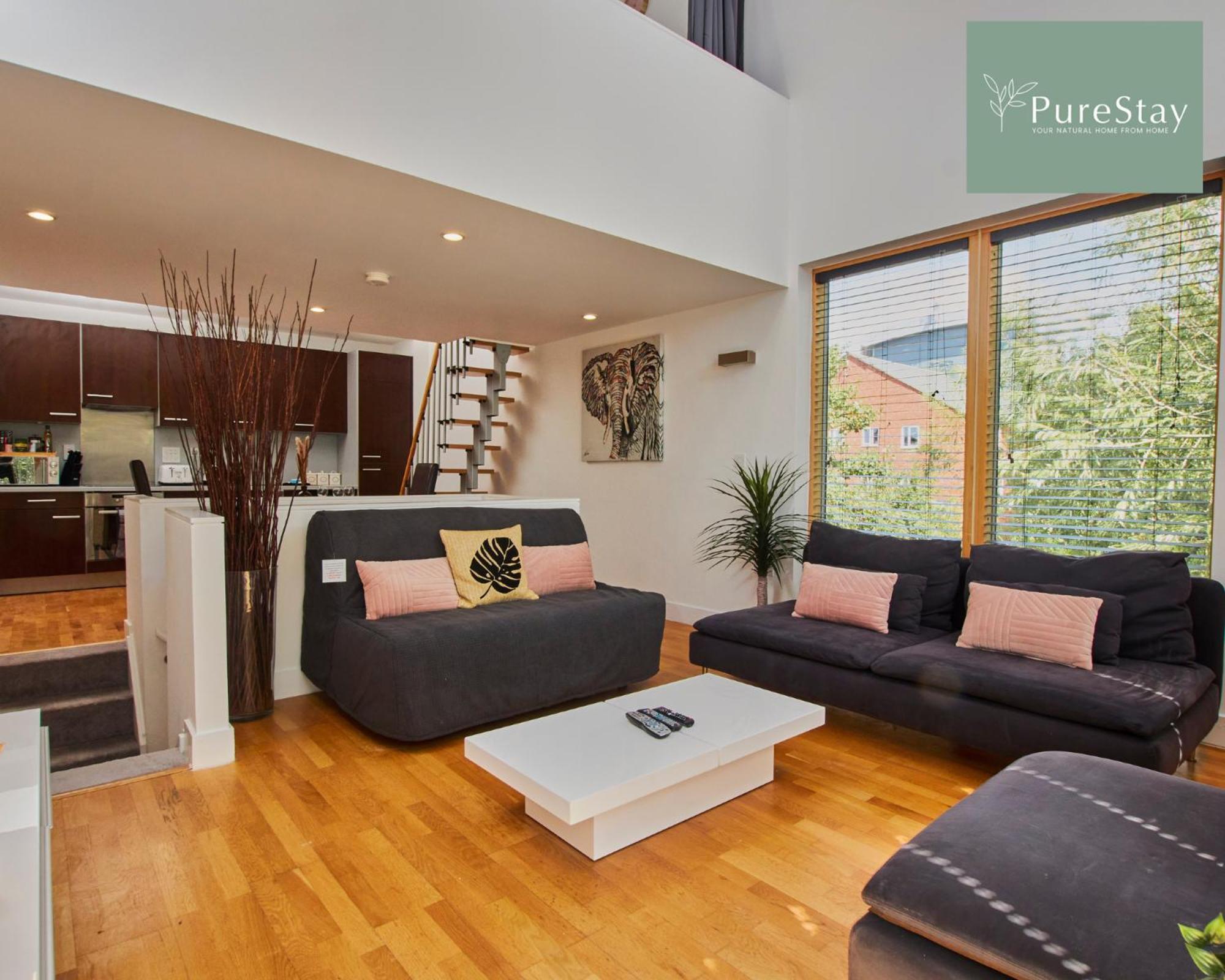 Beautiful Four Bed House By Purestay Short Lets & Serviced Accommodation Coventry With Parking Экстерьер фото