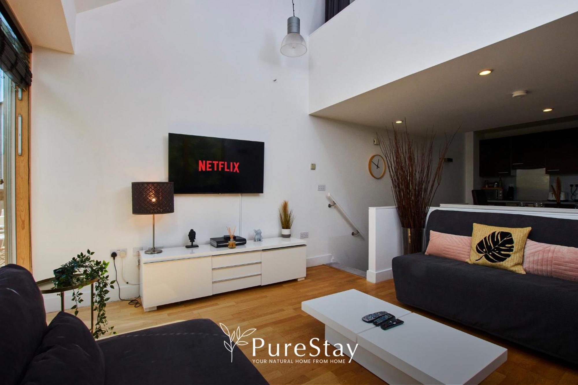 Beautiful Four Bed House By Purestay Short Lets & Serviced Accommodation Coventry With Parking Экстерьер фото